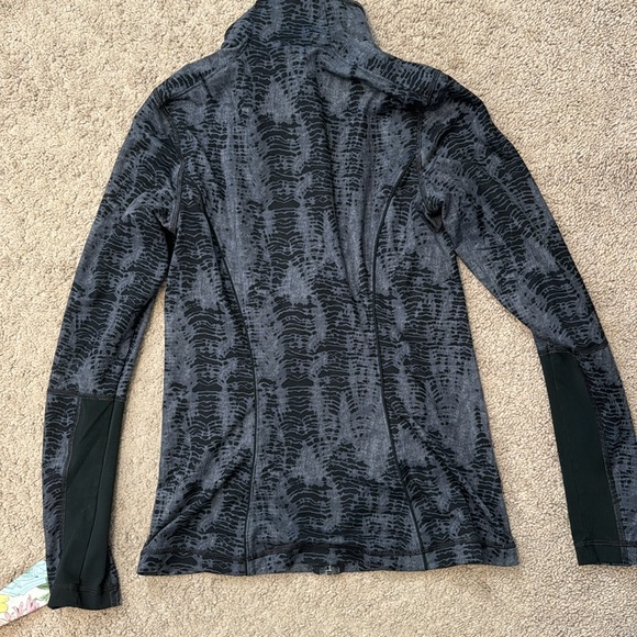 Under Armour fitted jacket - Picture 7 of 9